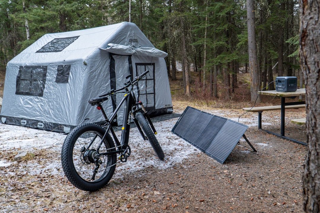 Harnessing the Power of the Sun: A Beginner’s Guide to Off-Grid Solar Power Requirements
